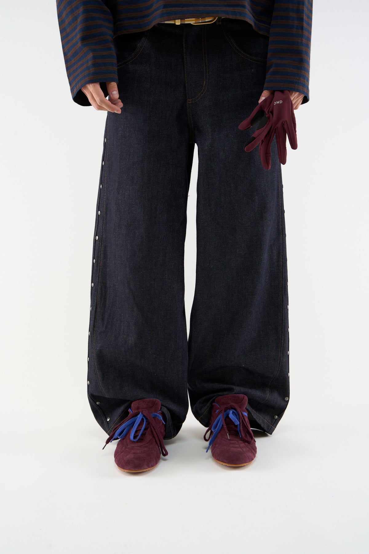 Iconic Suede Burgundy Sneaker